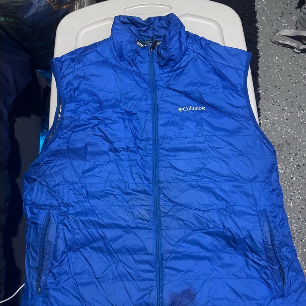 Columbia Electric Blue Quilted Vest